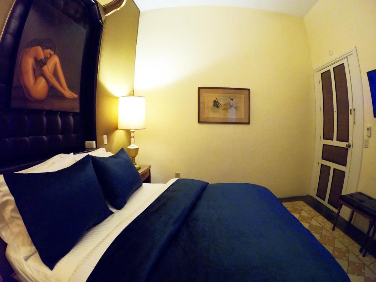La Perla Hotel Boutique B&B Guadalajara Exteriör bild