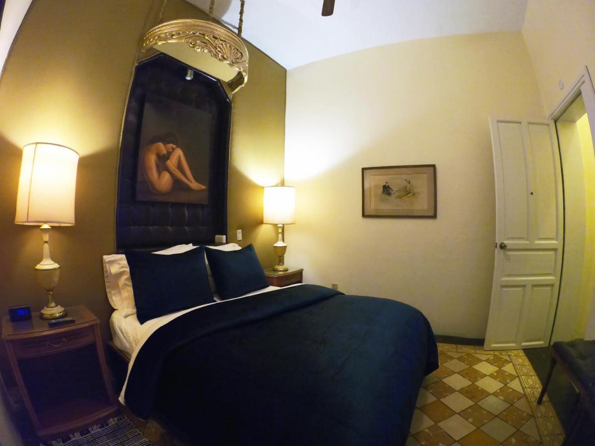 La Perla Hotel Boutique B&B Guadalajara Exteriör bild