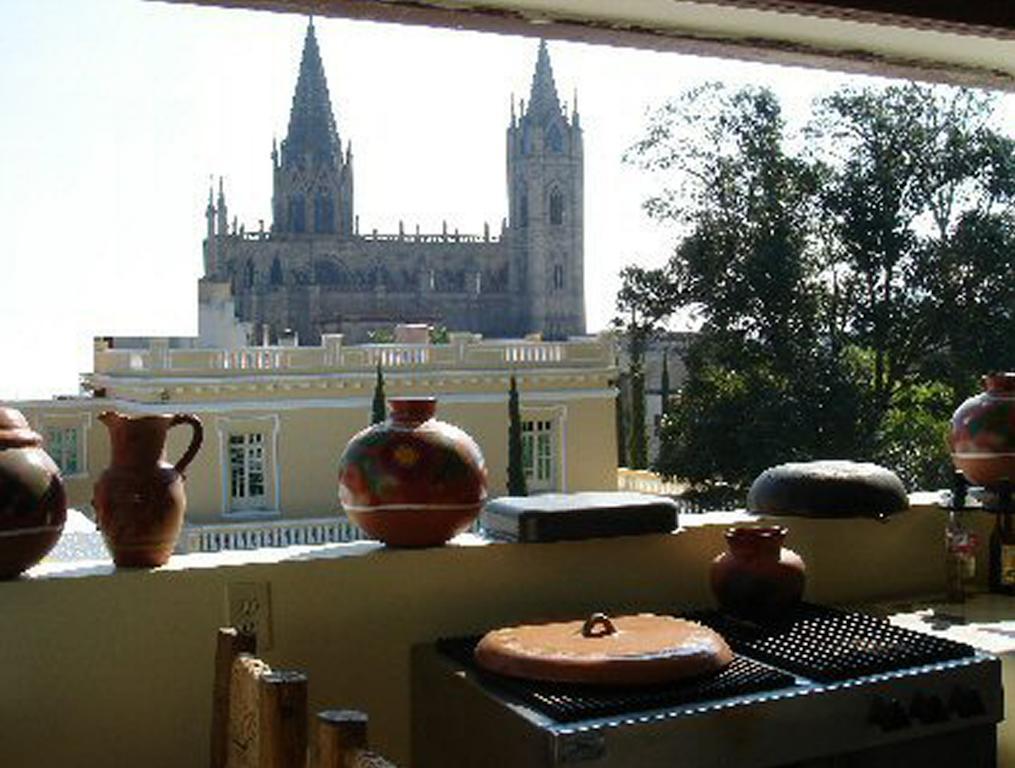 La Perla Hotel Boutique B&B Guadalajara Exteriör bild